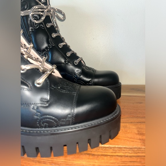 AUTHENTIC GUCCI BLACK QUILTED LACE UP LEATHER GG LOGO COMBAT BOOTS SZ 39/US 9 - Picture 5 of 15